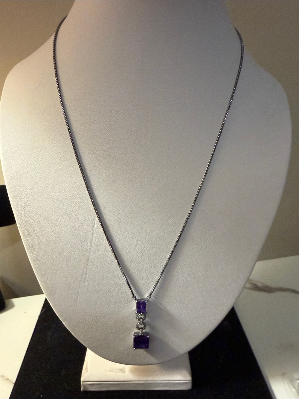Bomb Party Elegant‎ Silver Necklace with Purple Gemstone Pendant